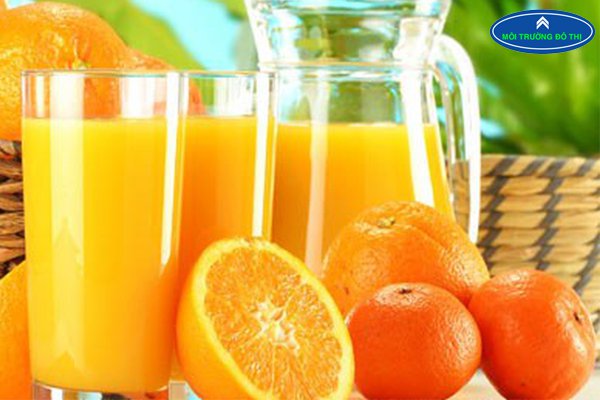 Dùng nước ép hoa quả họ hàng nhà cam quýt